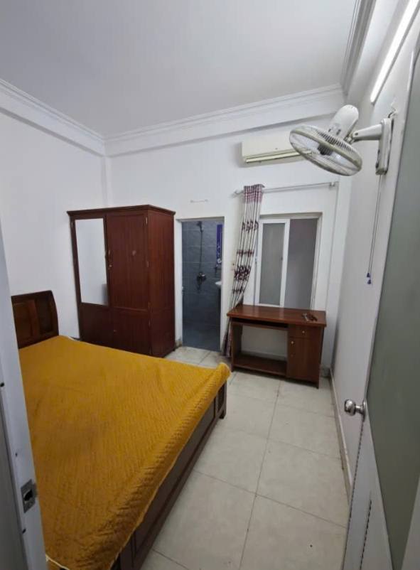 Cho thuê nhà ngõ 594 Lĩnh Nam, 43m2 x 3.5 tầng, 3 ngủ, 4 WC, giá 10 Triệu ở gđ, nhóm ngoan - Ảnh 3